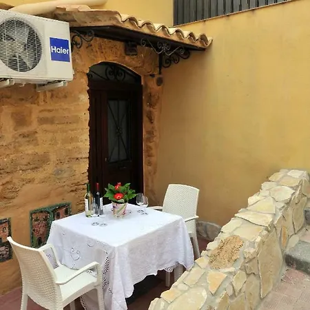 Grotta Dei Greci